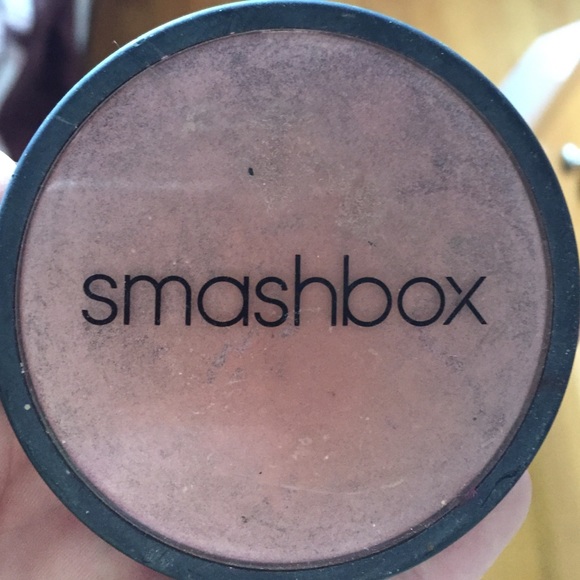 Smash box rose gold.