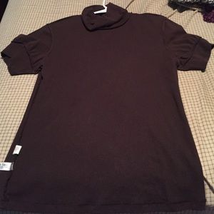 Turtle neck tee