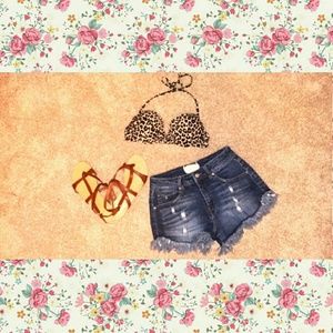 Leopard print bikini top!