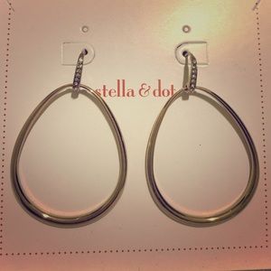 Stella & Dot Goddess Teardrop Earings