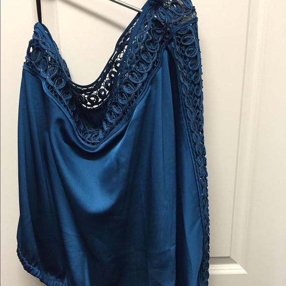 Bebe one shoulder top - Picture 2 of 2