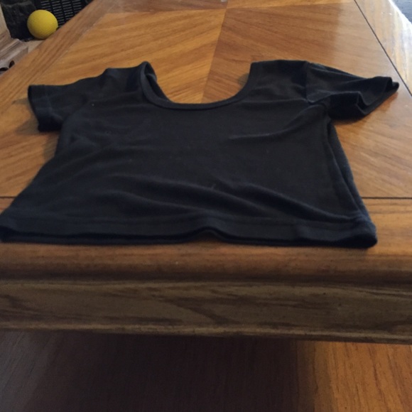 Black crop top - Picture 3 of 3