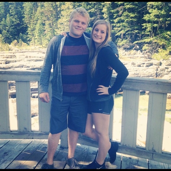 Meet the Posher - Picture 4 of 4