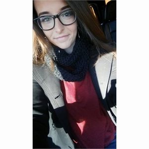 Meet your Posher, Evanne