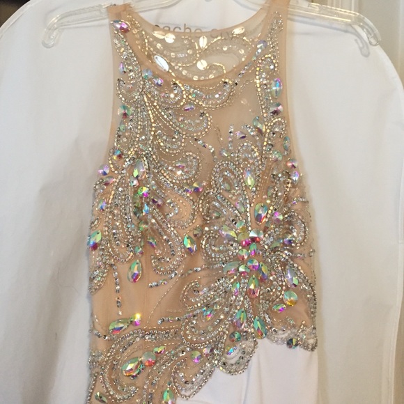 Beautiful Gown - Picture 2 of 4