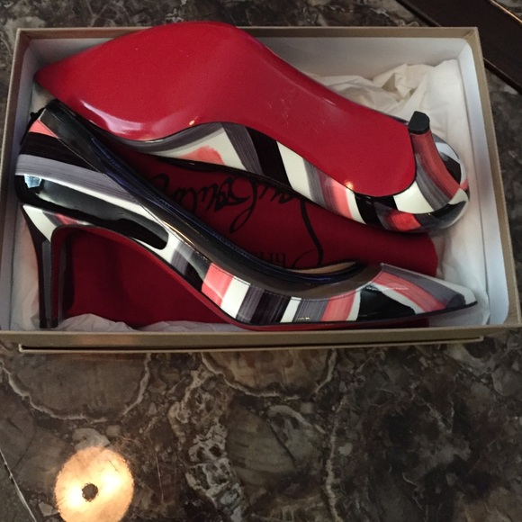 Christian Louboutin Brand New Paulina Graffiti