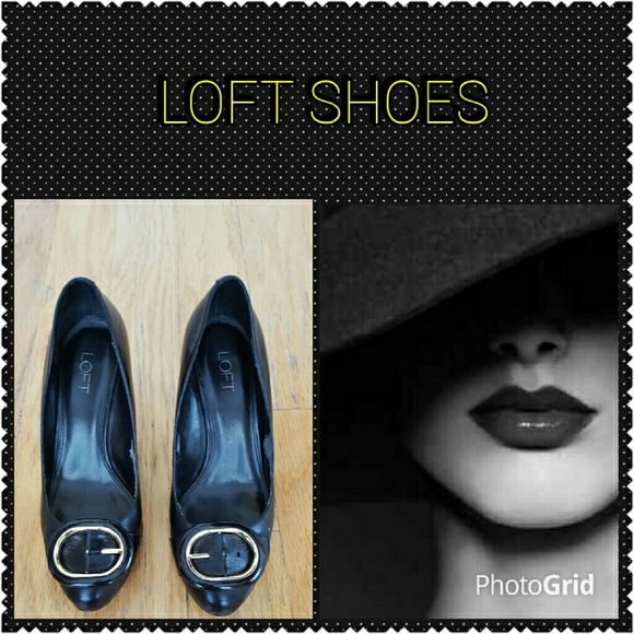 LOFT HEELS W/GOLD HARDWARE