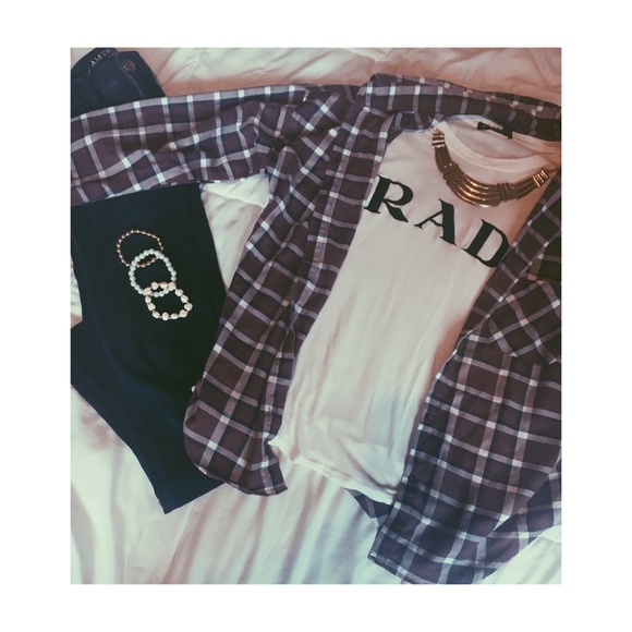 Brandy Melville Graphic Tee & Flannel bundle