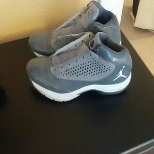 Sz 11 men Grey nike jordans