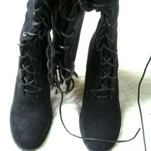 BLACK LACE BOOT
