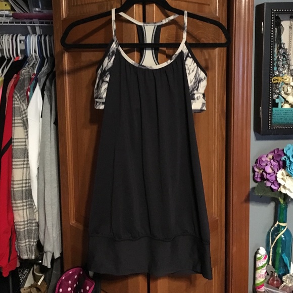 🔥Moving sale 🔥 NWOT Lululemon Tank