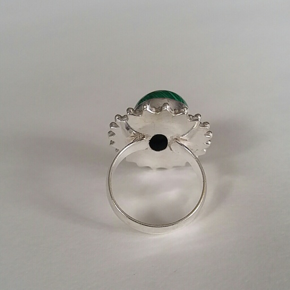 Handmade Sterling Silver Malachite Ring. - Picture 3 of 4