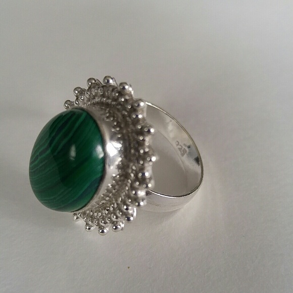 Handmade Sterling Silver Malachite Ring. - Picture 4 of 4