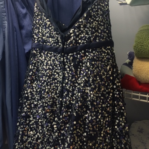 Beautiful mermaid style prom dress! - Picture 4 of 4