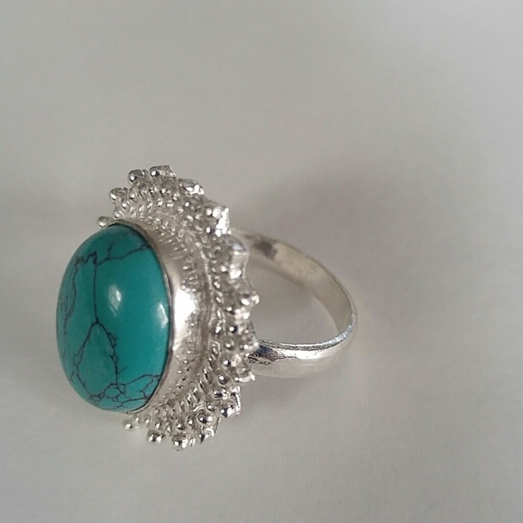 Handmade Sterling Silver Turquoise Ring. - Picture 4 of 4