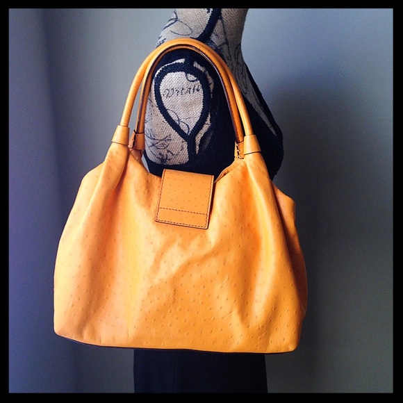 Kate Spade Bexley "Stevie" satchel *firm price* - Picture 3 of 4