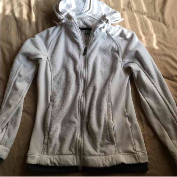 White and gray hooded Colombia