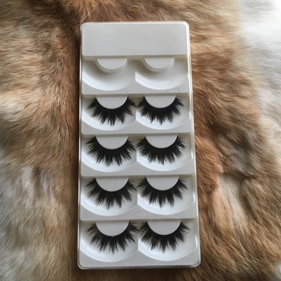 Iconic styled lashes