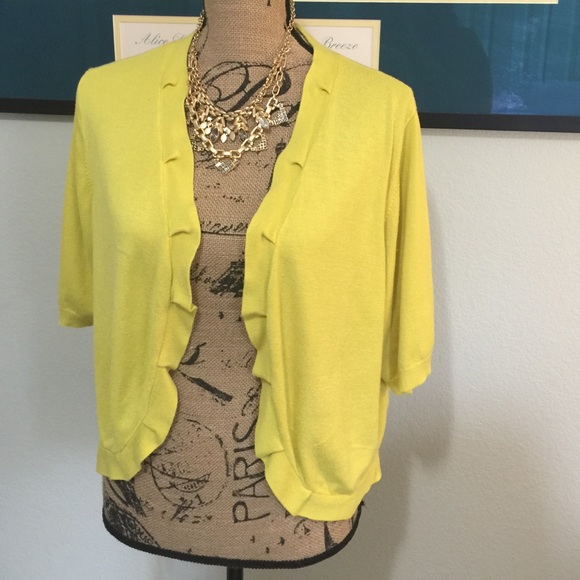 Vibrant tropical yellow cardigan.