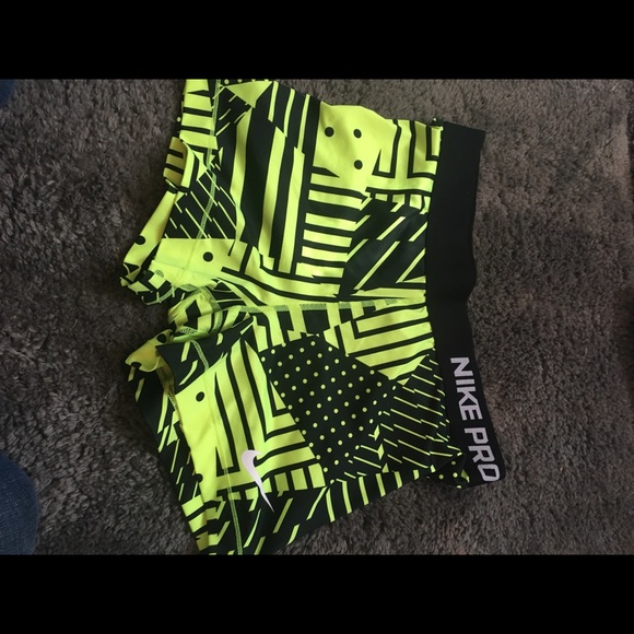 Pattern Nike pros