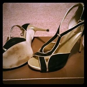 REDUCED/Beautiful pair of blk suede/gold