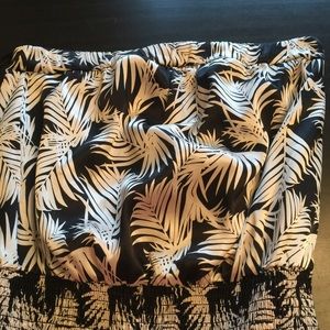 White house black market tank top.  No straps.