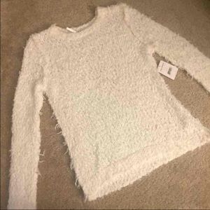 FREE PEOPLE WHITE SWEATER