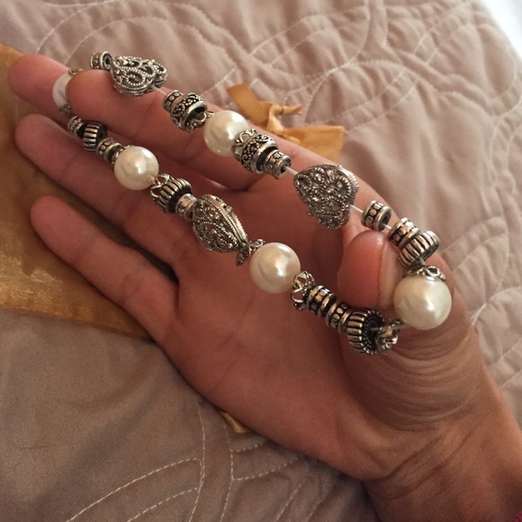 Heart Charm Bracelet - Picture 4 of 4