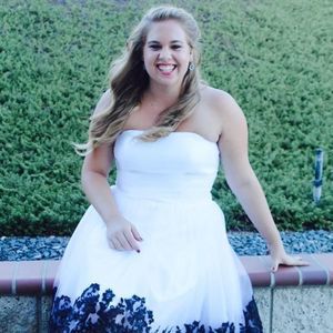 Meet your Posher, Sidney