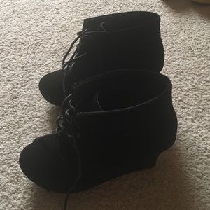 Top Moda Wedge Booties