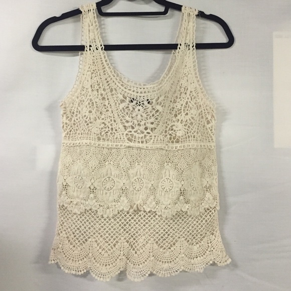 American Eagle crochet tank top