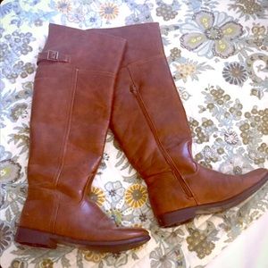 Bought and they did not fit around my calfs.