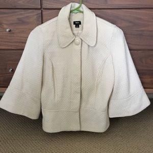 Fitted ivory jacket