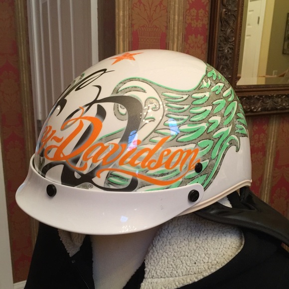 Harley Davidson helmet size Large white