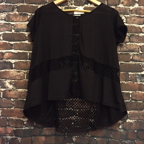 FINAL SALE❣Mesh High-low Top - Picture 2 of 3