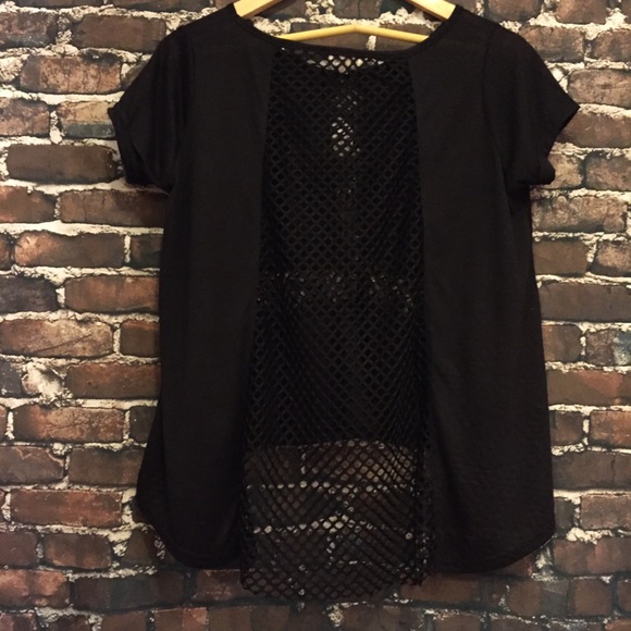 FINAL SALE❣Mesh High-low Top - Picture 3 of 3