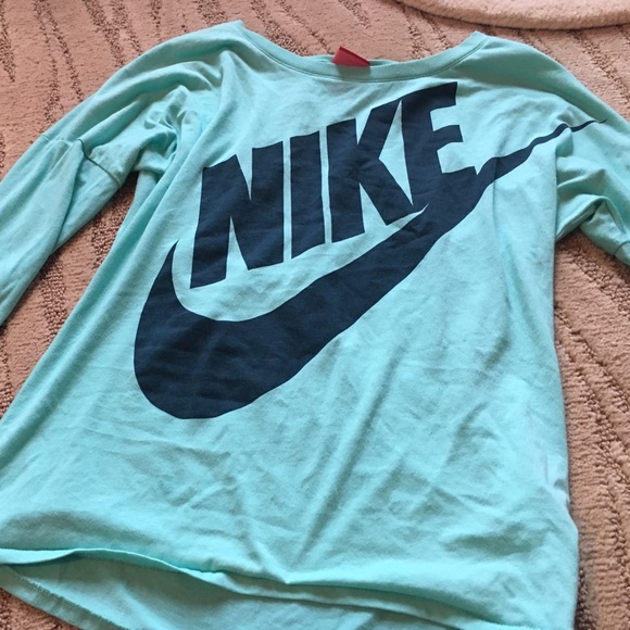 long sleeve Nike shirt - Picture 3 of 3