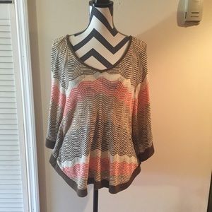 Forever 21 Batwing Top ✨NWOT-medium