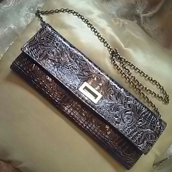 Chain purse/clutch