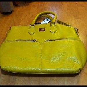 Dooney & Bourke purse MAKE ME YOUR BEST OFFER!!