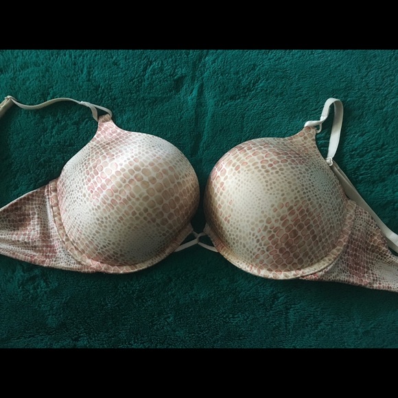 Miraculous Plunge 34DD Victoria's Secret bra