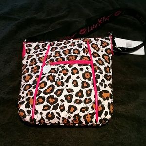 BETSY JOHNSON CROSSBODY BUY NOW BEFORE GONE