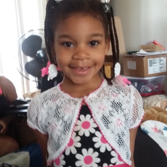 Meet your Posher, Jasmine and maliah - Picture 3 of 3