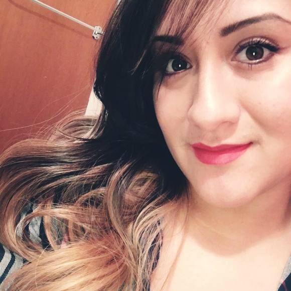 Meet your Posher, Blanca
