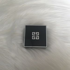 GIVENCHY TRANSLUCENT POWDER