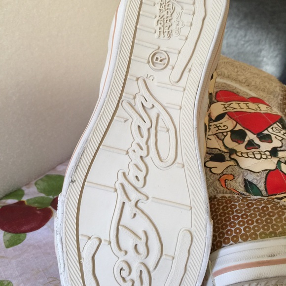 Ed Hardy - Picture 3 of 3