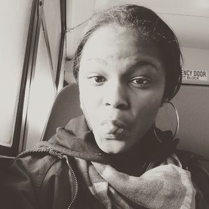 Meet your Posher, Jeofferey-ann