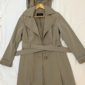 London Fog trench coat w/ hood