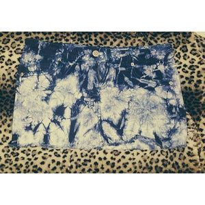 INDIGO ACID WASHED MINI SKIRT