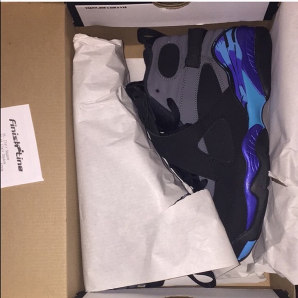 Air jordan retro 8 Aqua size 7Y